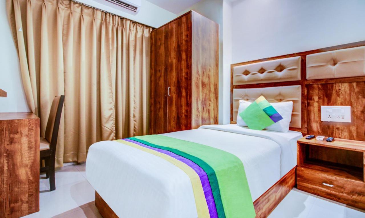 Treebo Trend Bkc Grand Mumbai Exterior photo